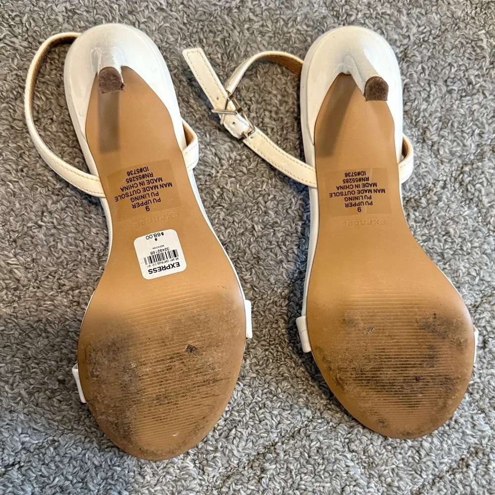 Express Women's Elegant white/ Cream Heels‎ size 9